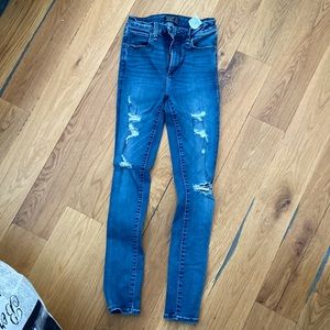 dark wash abercrombie skinny jeans